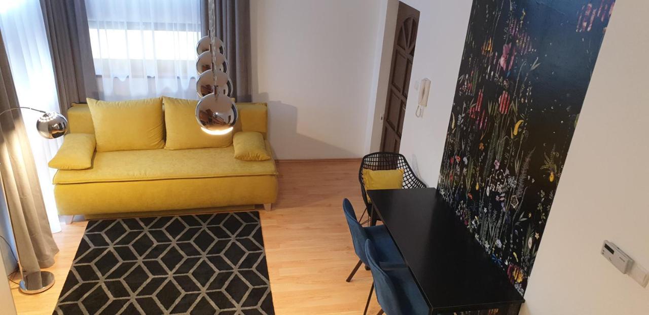 Grand Paradise Apartman Miskolc Bagian luar foto