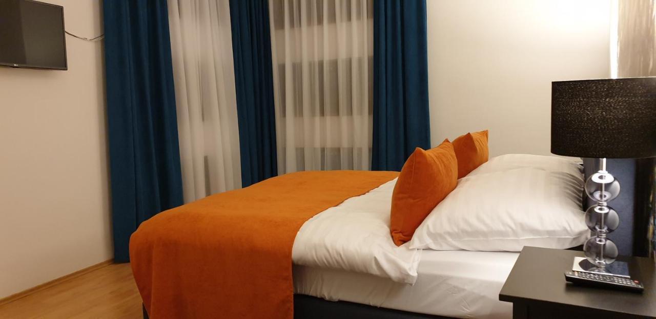 Grand Paradise Apartman Miskolc Bagian luar foto