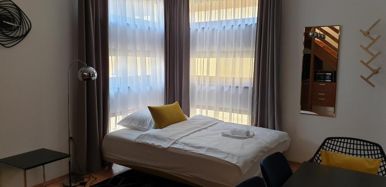 Grand Paradise Apartman Miskolc Bagian luar foto