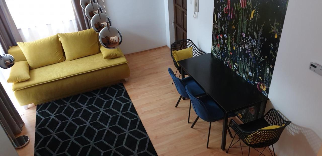 Grand Paradise Apartman Miskolc Bagian luar foto