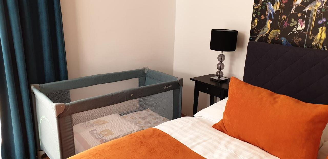 Grand Paradise Apartman Miskolc Bagian luar foto